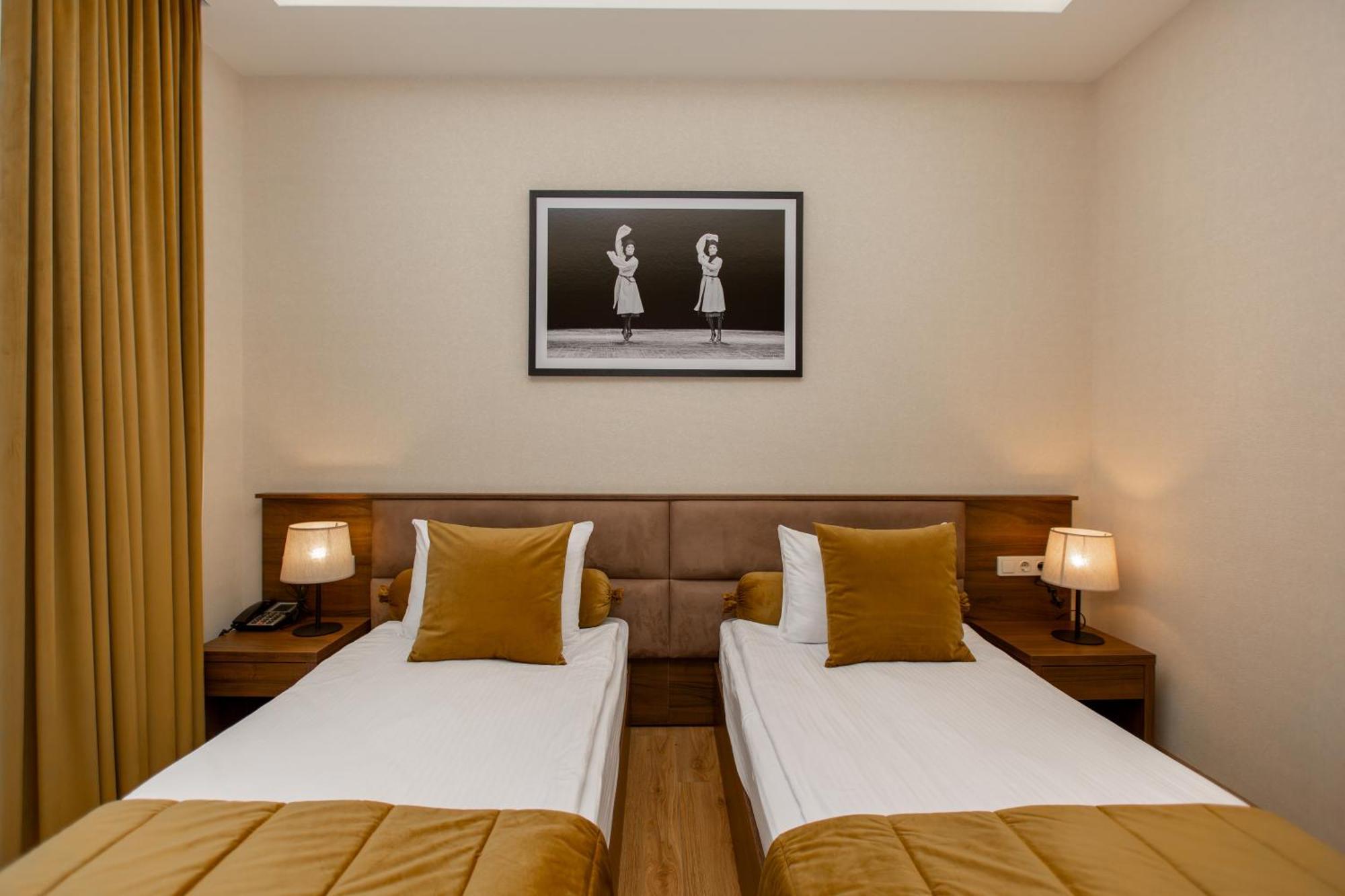 Seventeen Rooms Τελάβι Εξωτερικό φωτογραφία