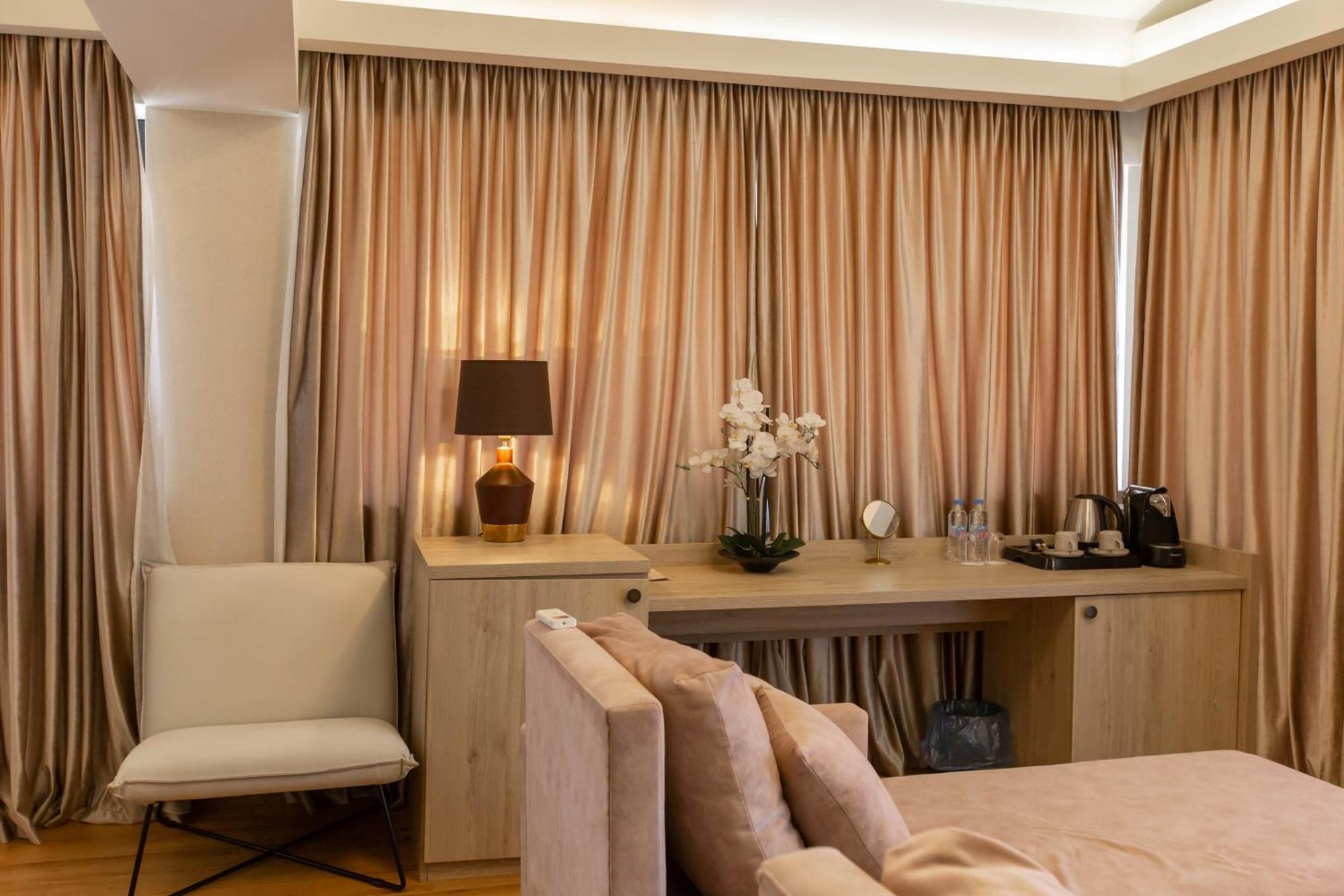 Seventeen Rooms Τελάβι Εξωτερικό φωτογραφία